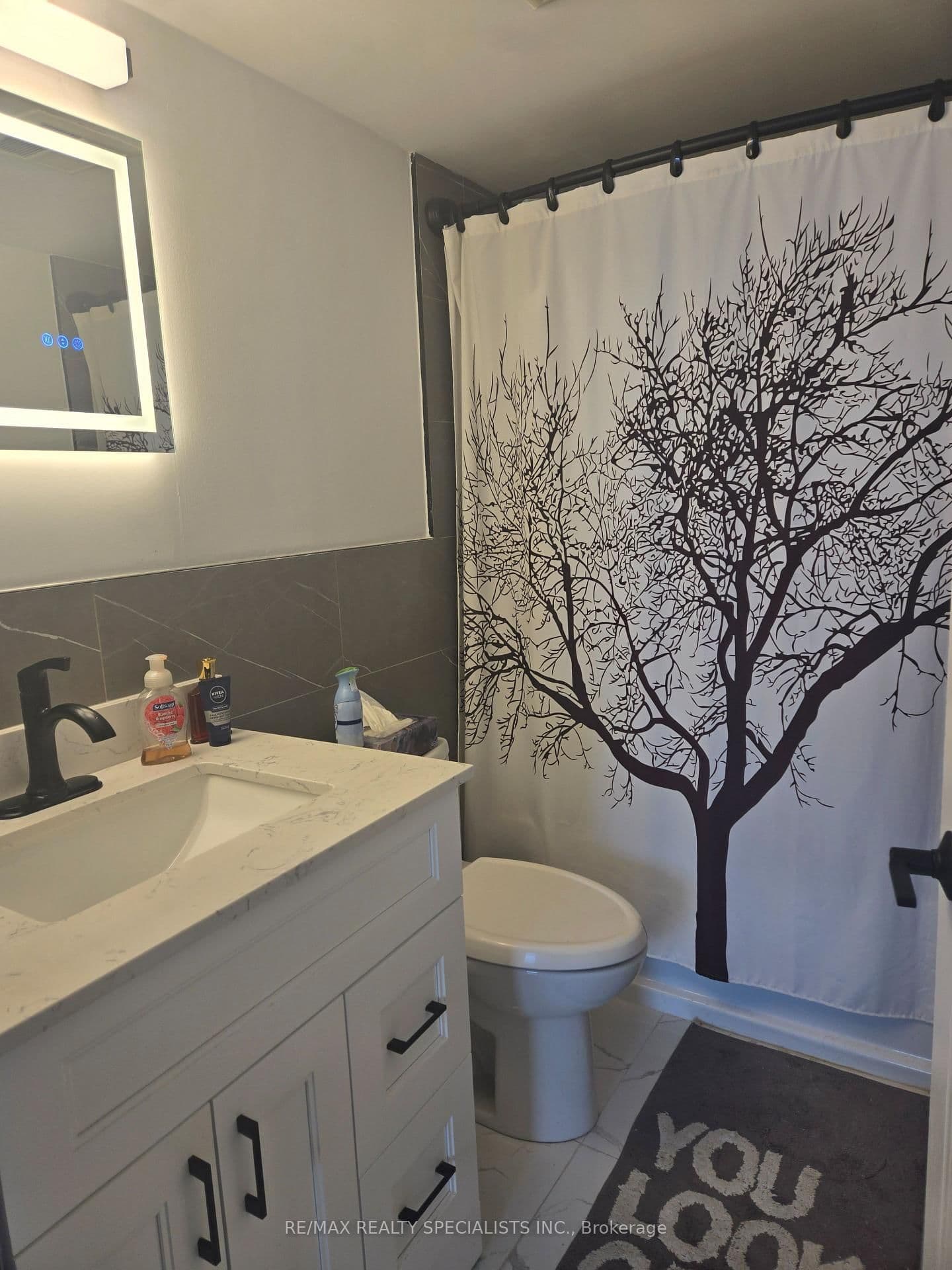 135 Hillcrest Avenue, Unit 1204(Partially Furnished) thumbnail 10