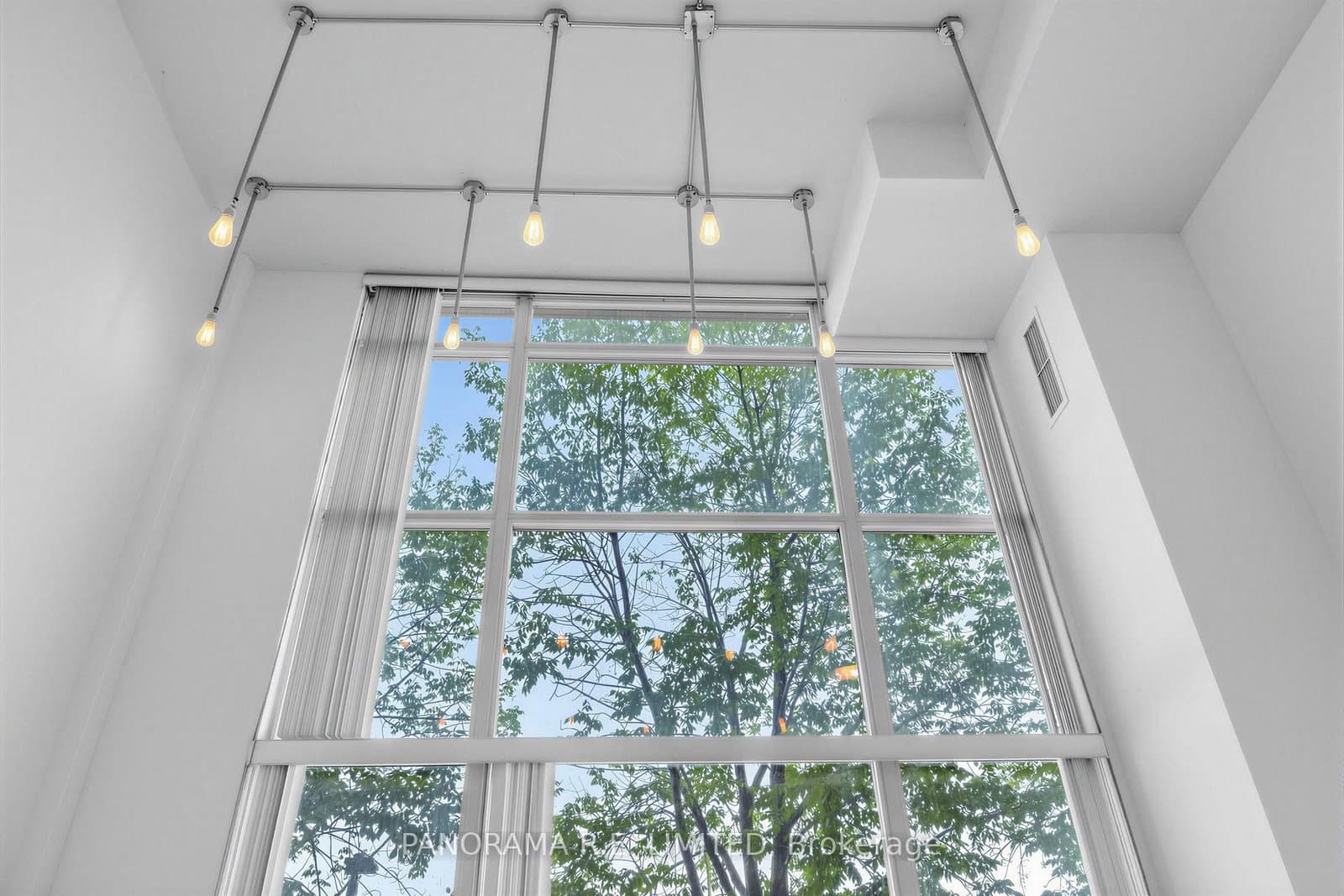 200 Manitoba Street, Unit 122 thumbnail 4