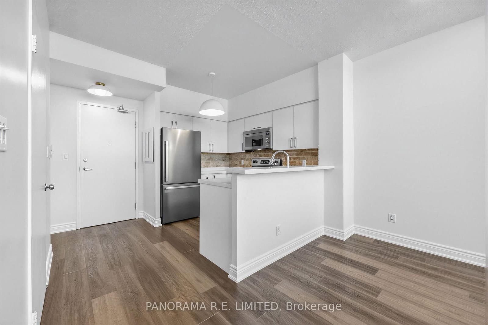 200 Manitoba Street, Unit 122 thumbnail 6
