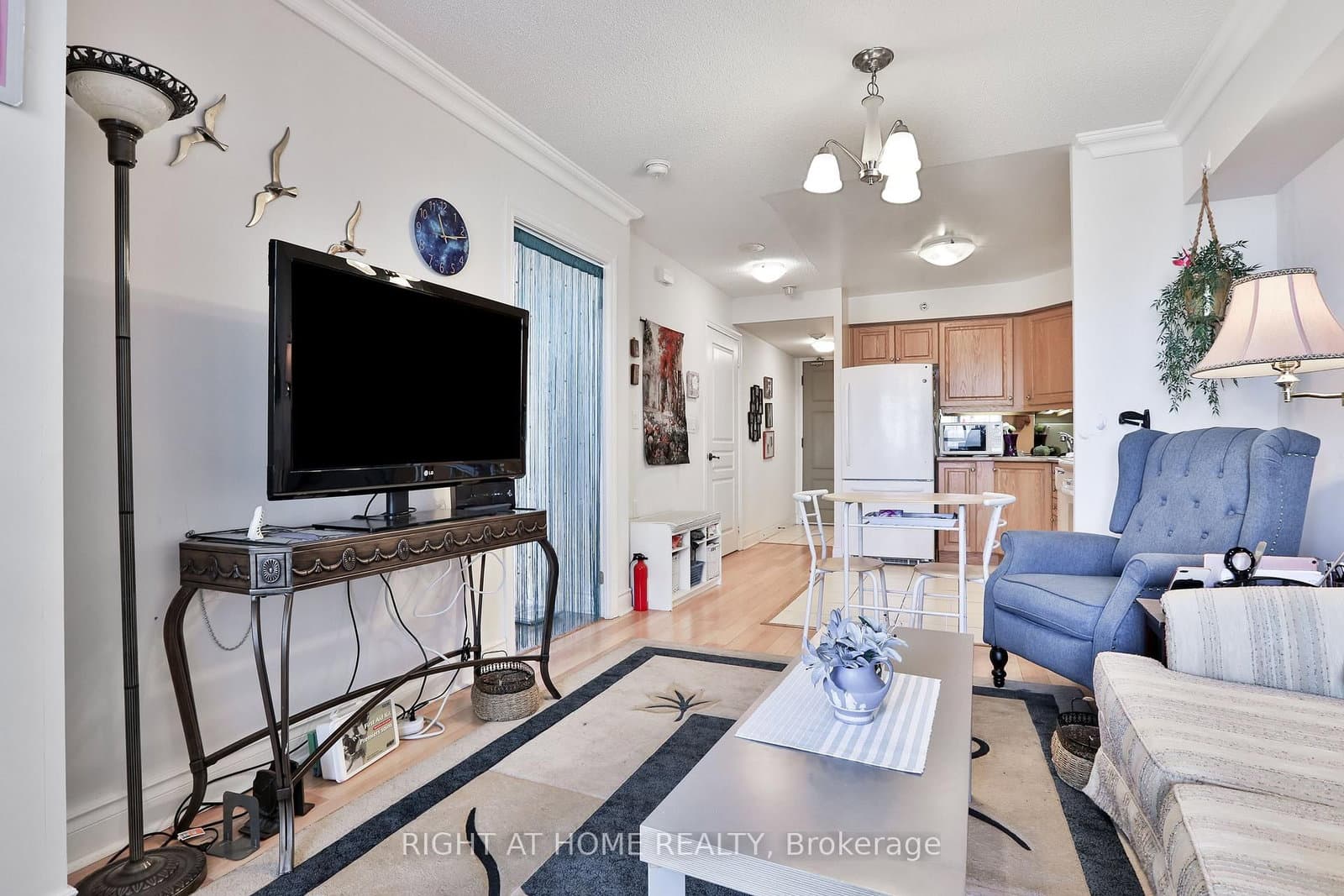 3 Marine Parade Drive, Unit 707 thumbnail 5