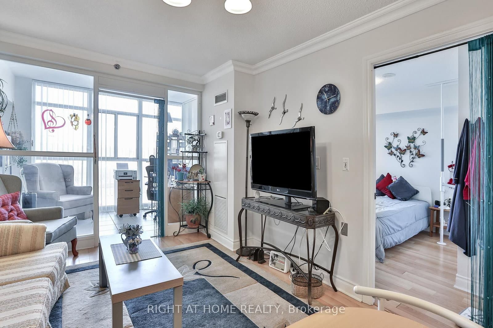 3 Marine Parade Drive, Unit 707 thumbnail 6