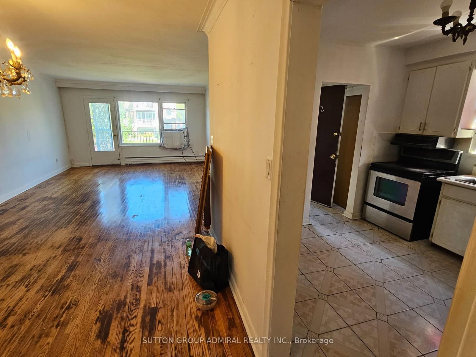 7 Elway Court thumbnail 4