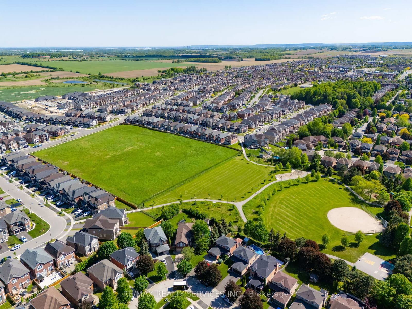 40 Rosewell Crescent thumbnail 47