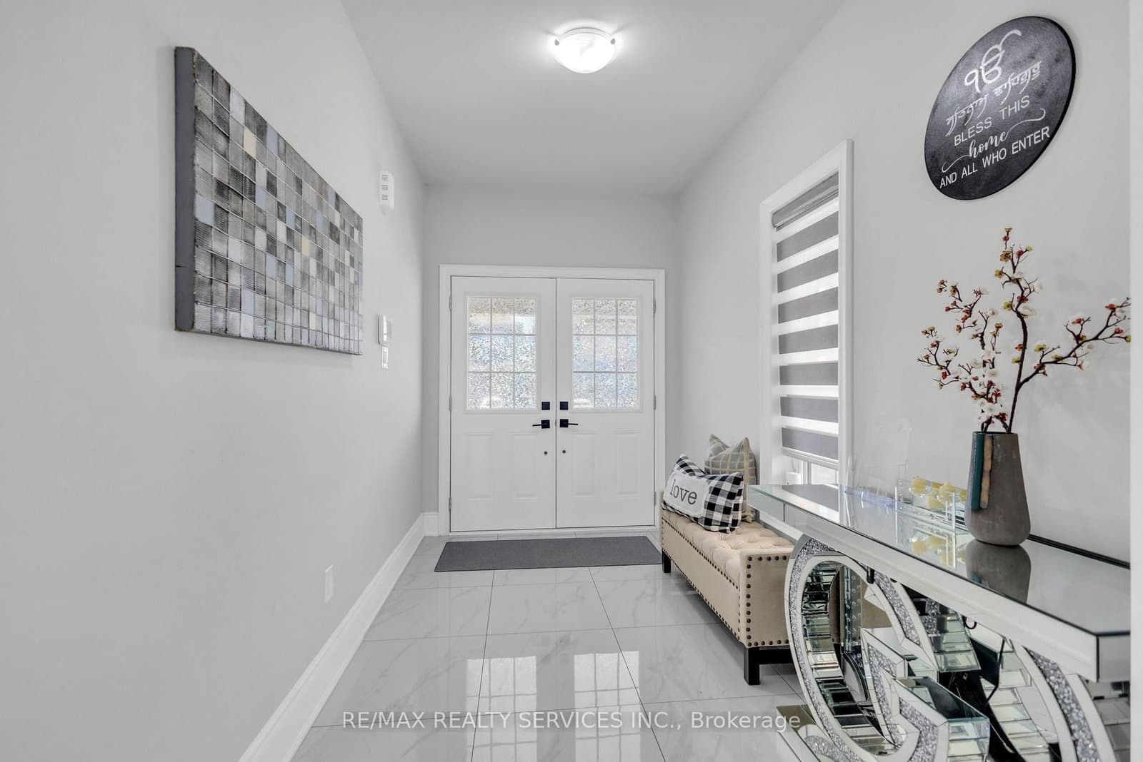 40 Rosewell Crescent thumbnail 7