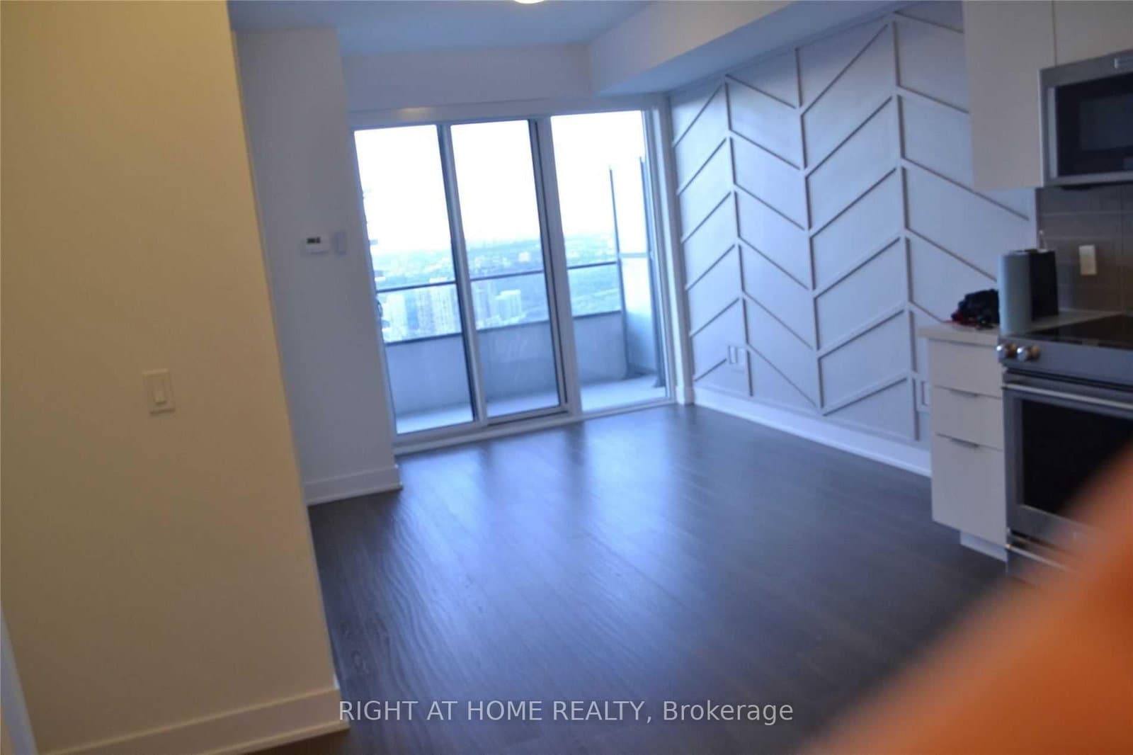30 Shore Breeze Dr Drive, Unit 5604 thumbnail 11