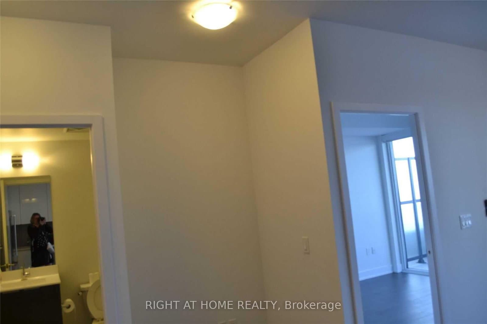 30 Shore Breeze Dr Drive, Unit 5604 thumbnail 13