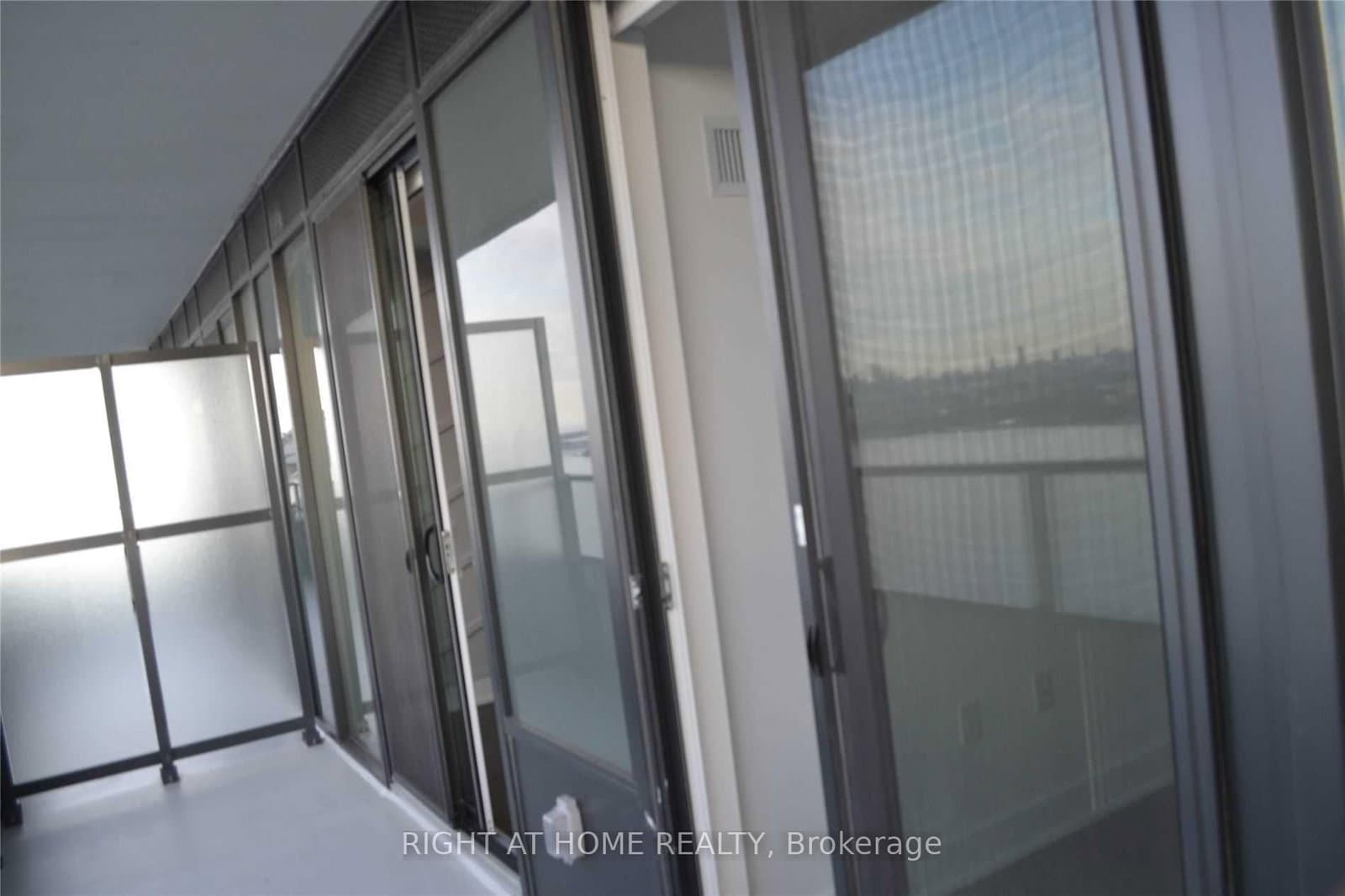 30 Shore Breeze Dr Drive, Unit 5604 thumbnail 19