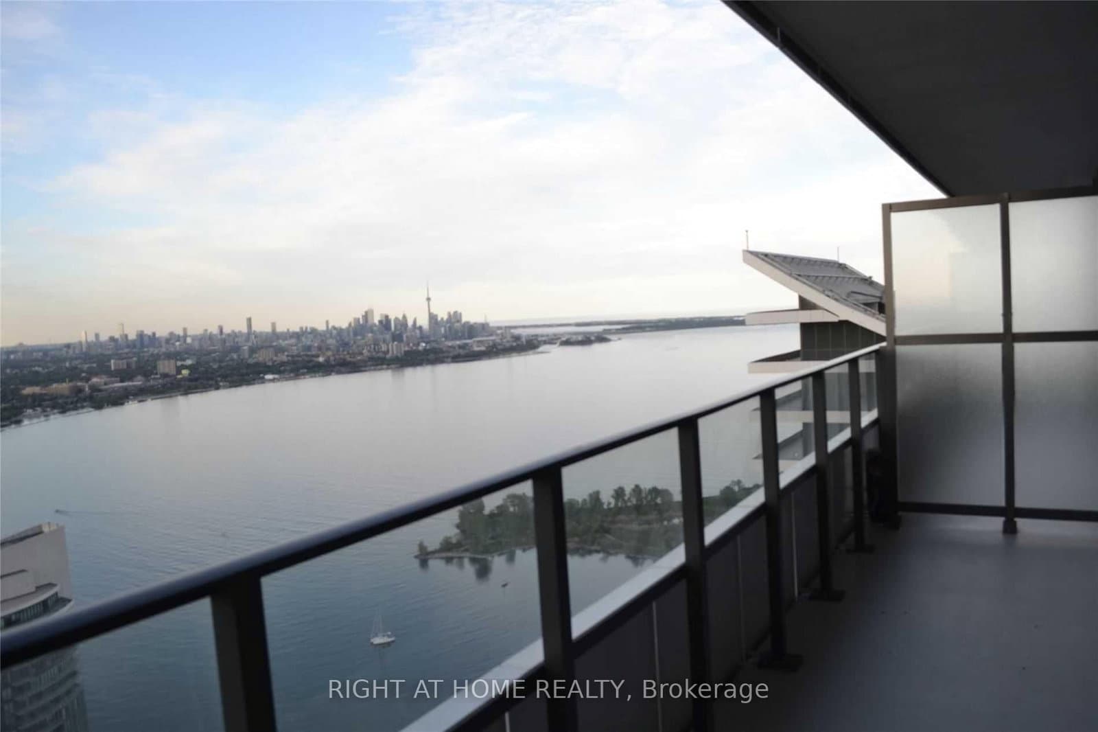 30 Shore Breeze Dr Drive, Unit 5604 thumbnail 3