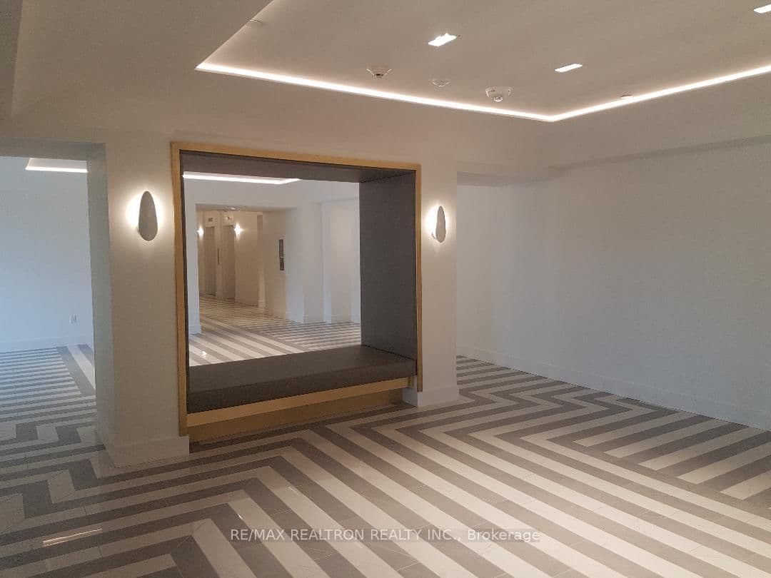 26 Gibbs Road, Unit 532 thumbnail 4