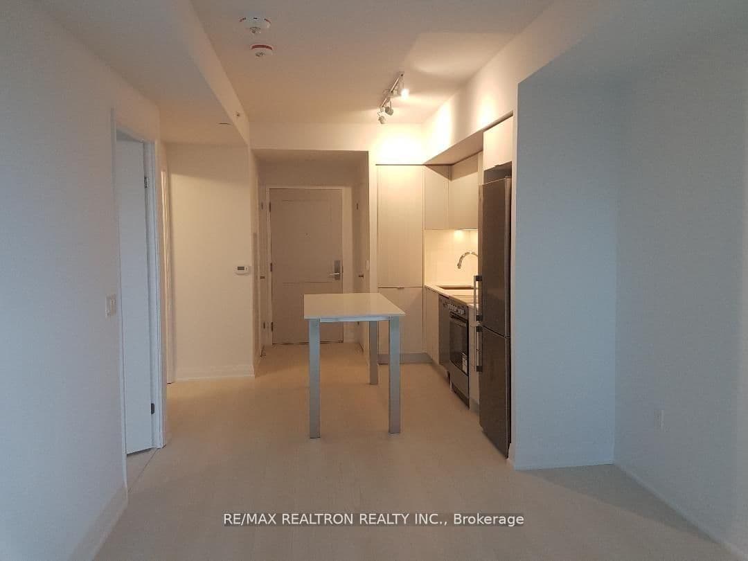 26 Gibbs Road, Unit 532 thumbnail 5