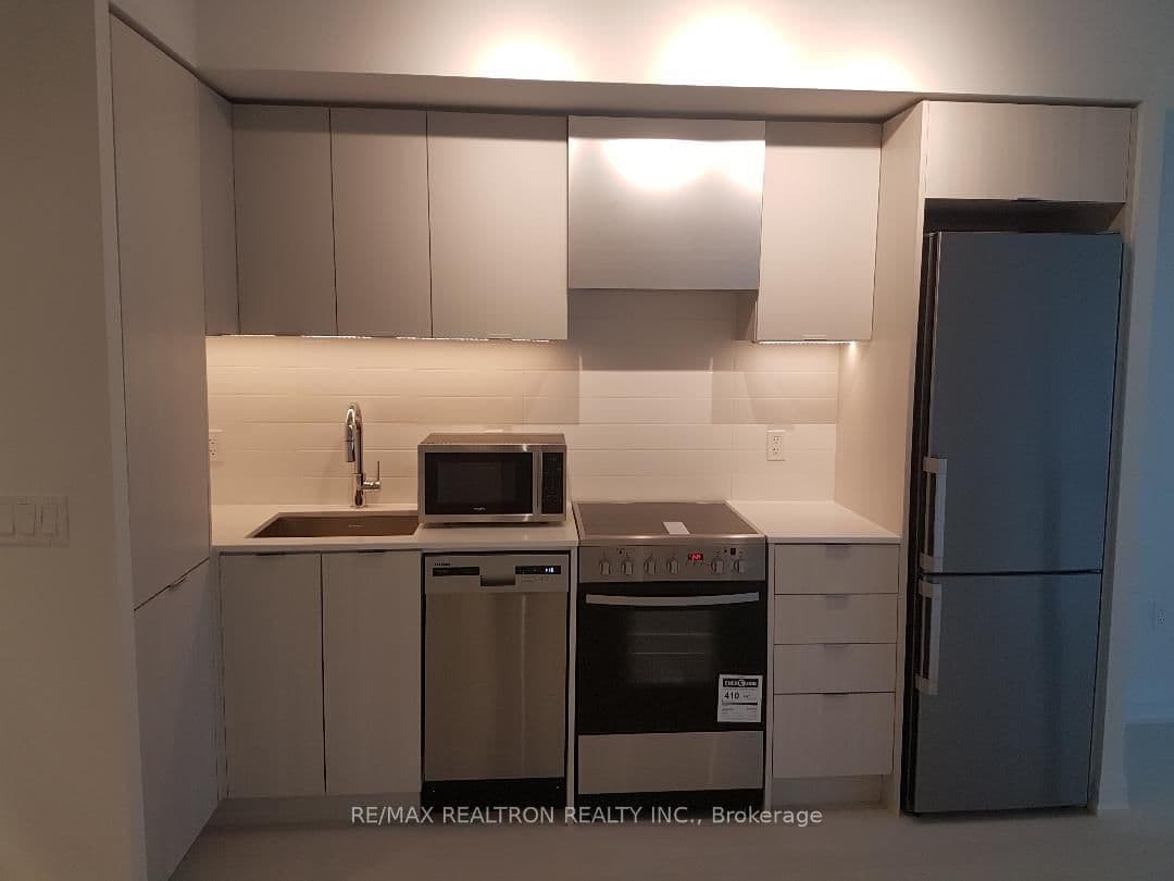 26 Gibbs Road, Unit 532 thumbnail 6