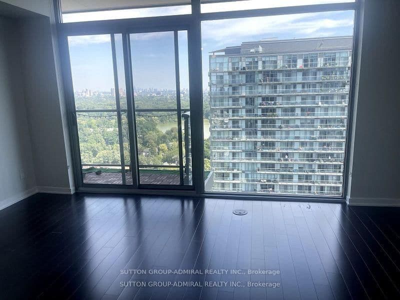 105 The Queensway, Unit 2713 thumbnail 4