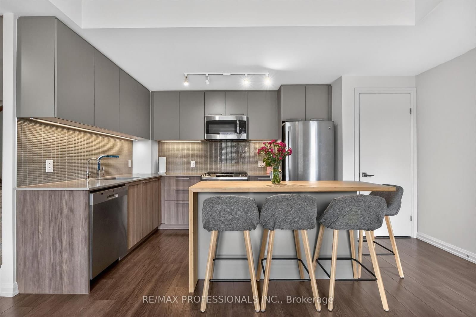 10 Brin Drive, Unit TH48 thumbnail 8