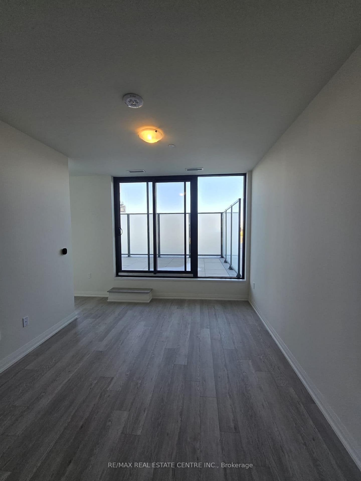 1415 Dundas Street S, Unit 701 thumbnail 7