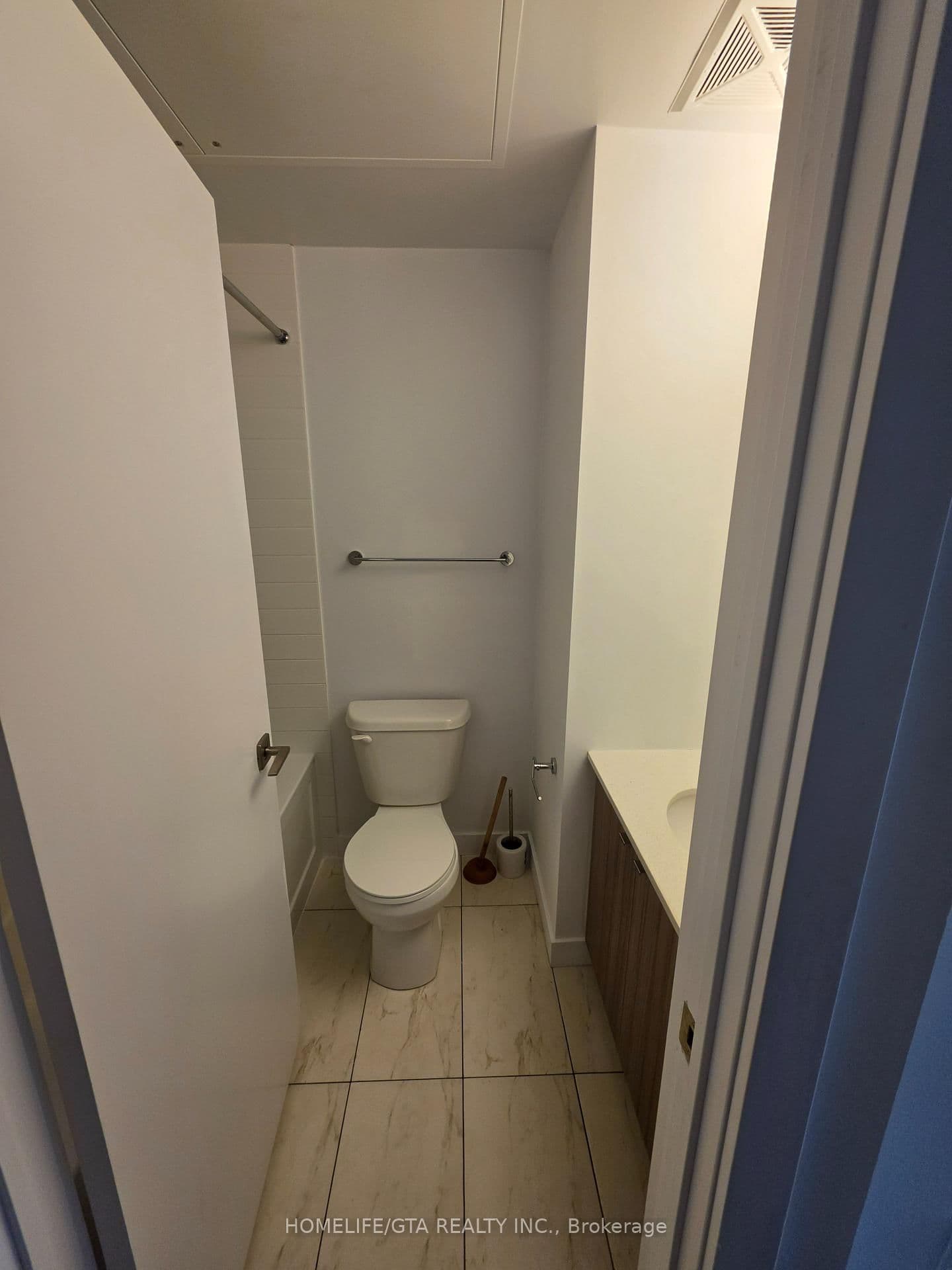 2433 Dufferin Street, Unit 208 thumbnail 14