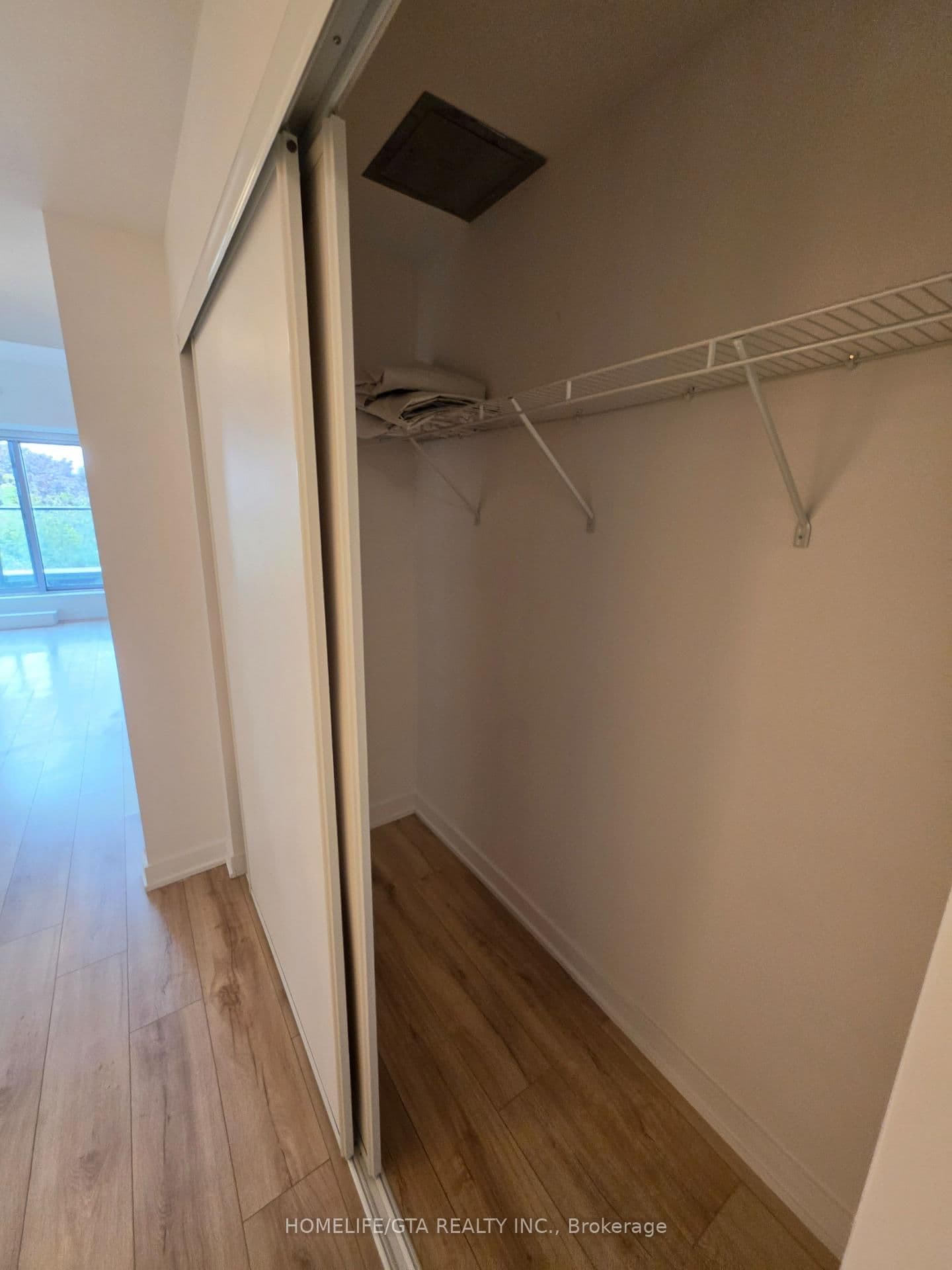 2433 Dufferin Street, Unit 208 thumbnail 19