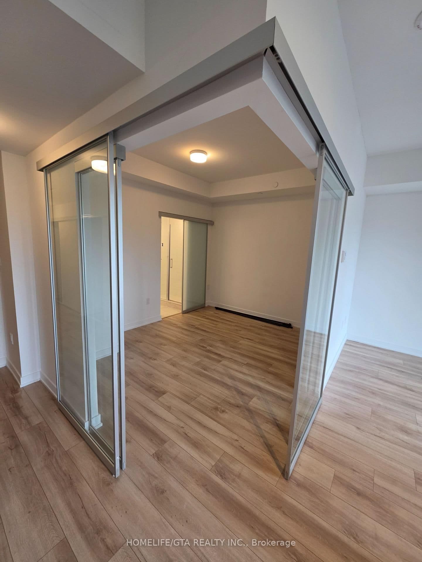 2433 Dufferin Street, Unit 208 thumbnail 22
