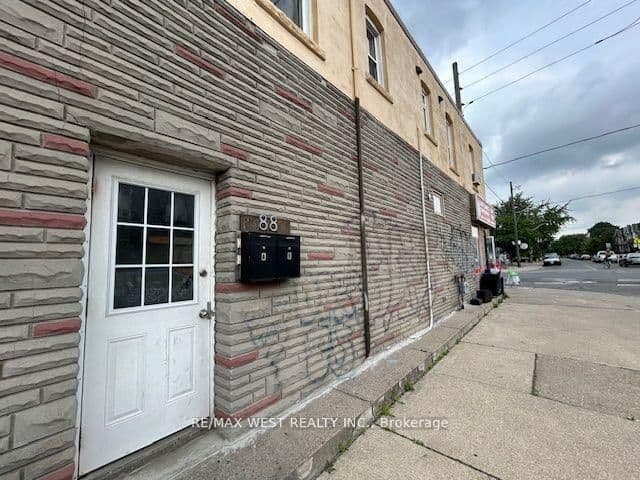88 Uxbridge Avenue, Unit A - Image 1