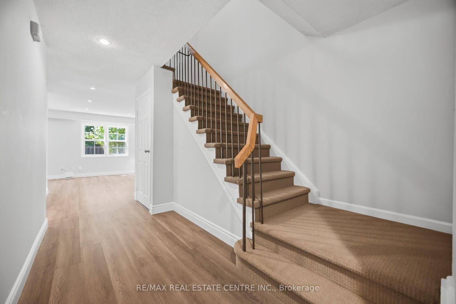 1951 Rathburn Road E, Unit 177 thumbnail 13