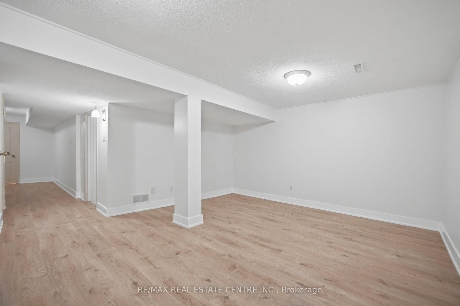 1951 Rathburn Road E, Unit 177 thumbnail 28