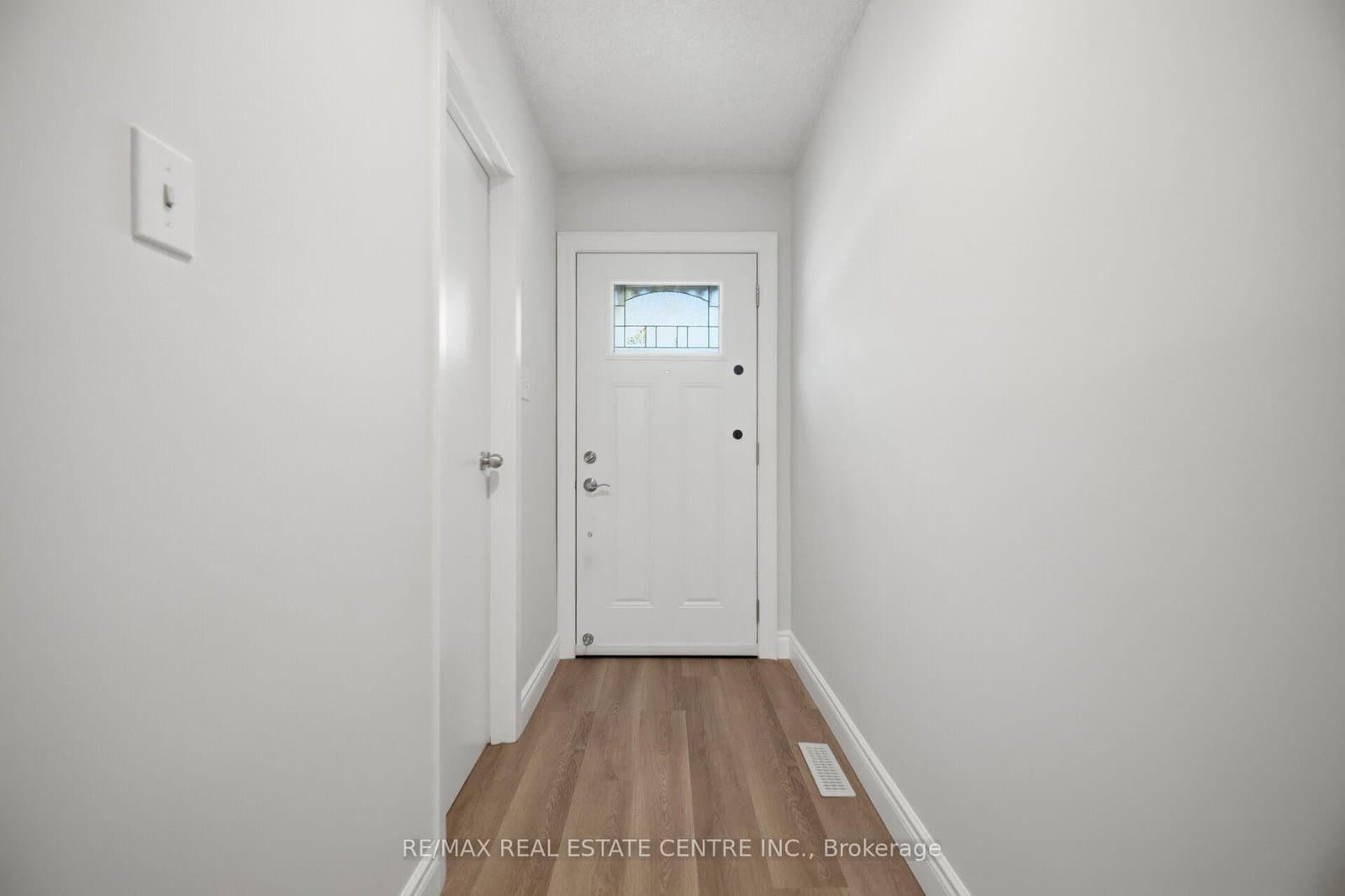 1951 Rathburn Road E, Unit 177 thumbnail 3
