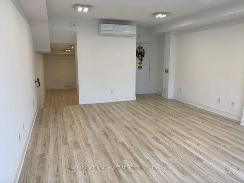 553 Lakeshore Road E thumbnail 6