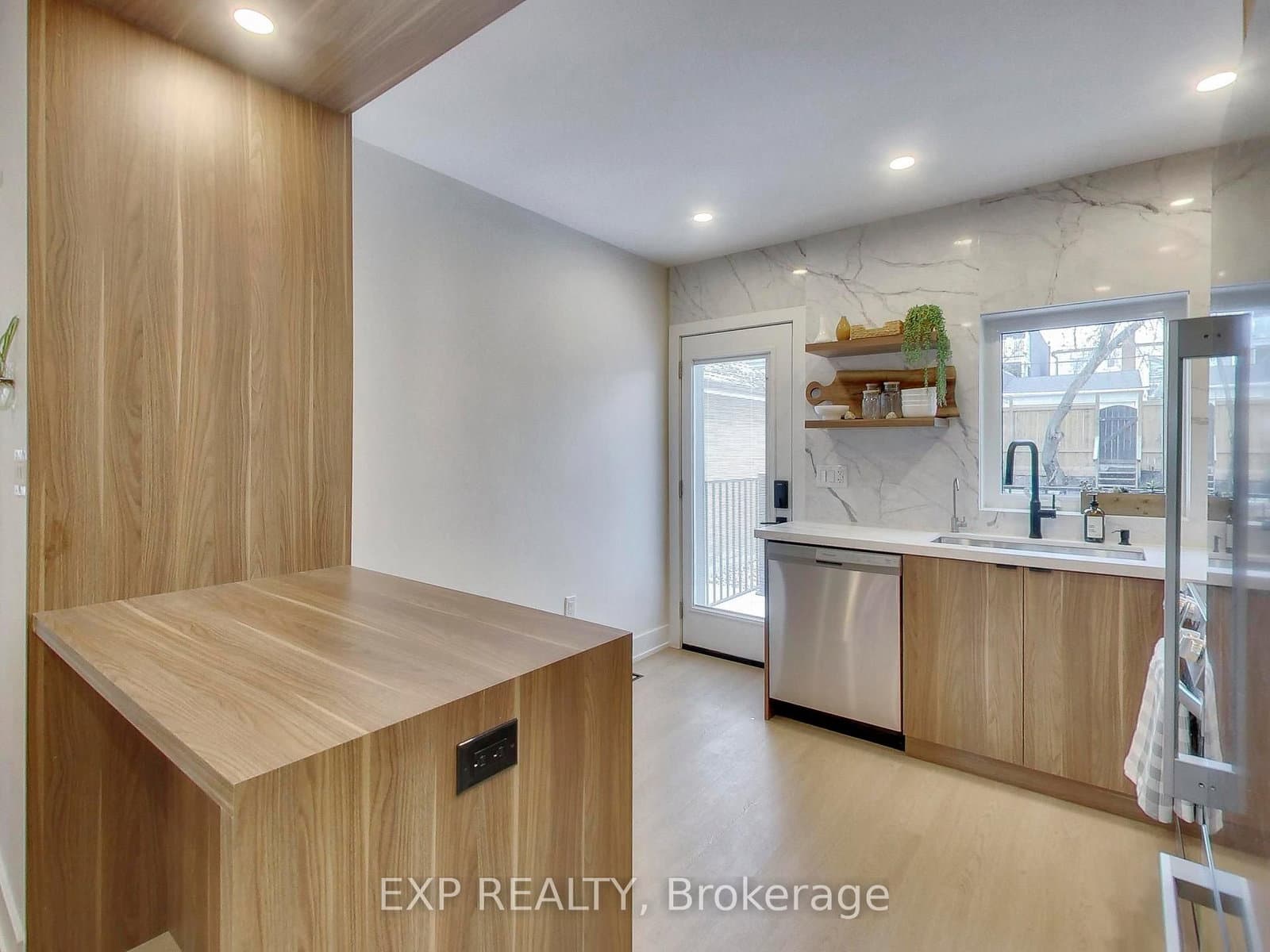 37 Gilbert Avenue thumbnail 8