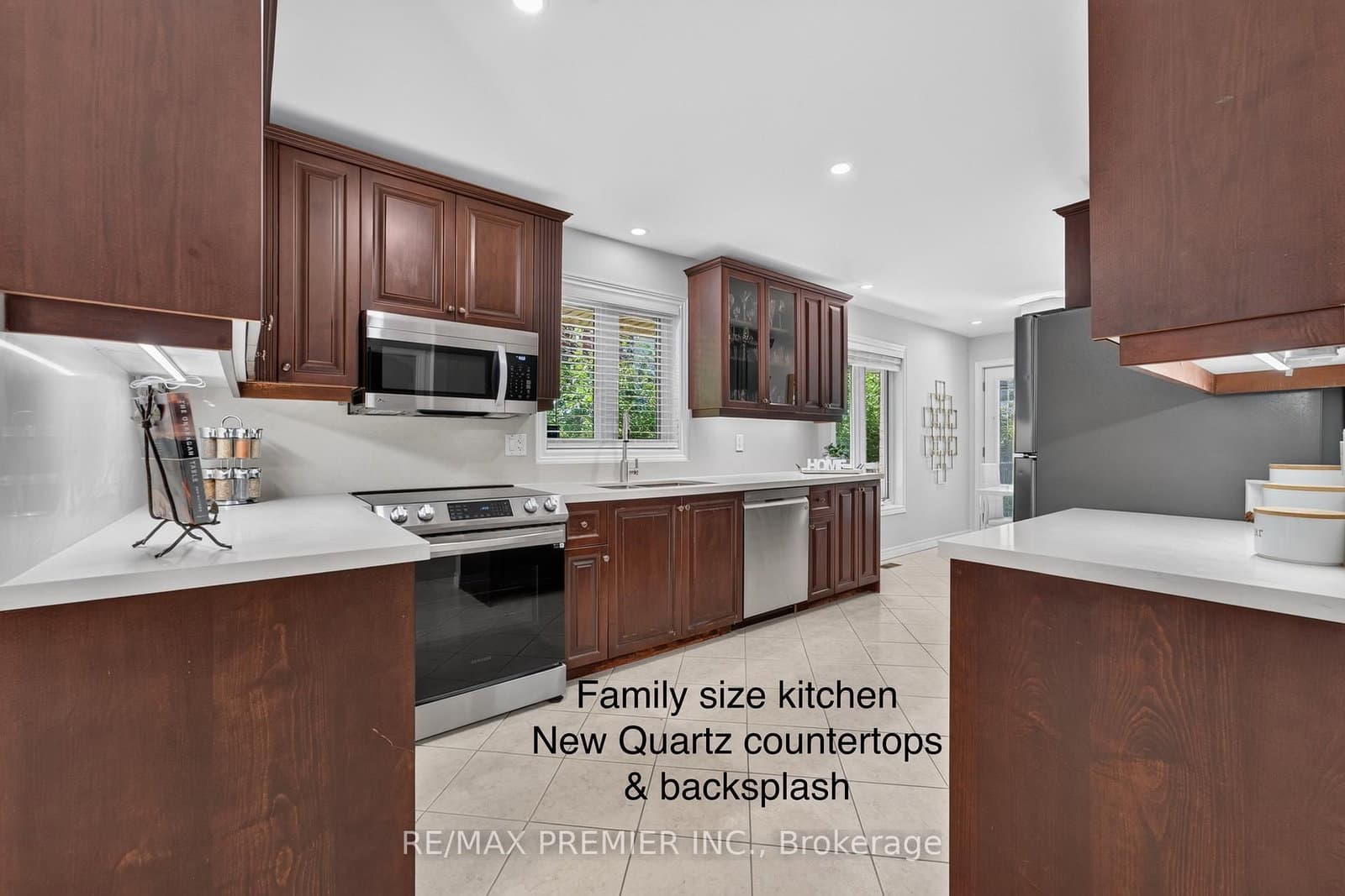 2304 Sovereign Street thumbnail 9
