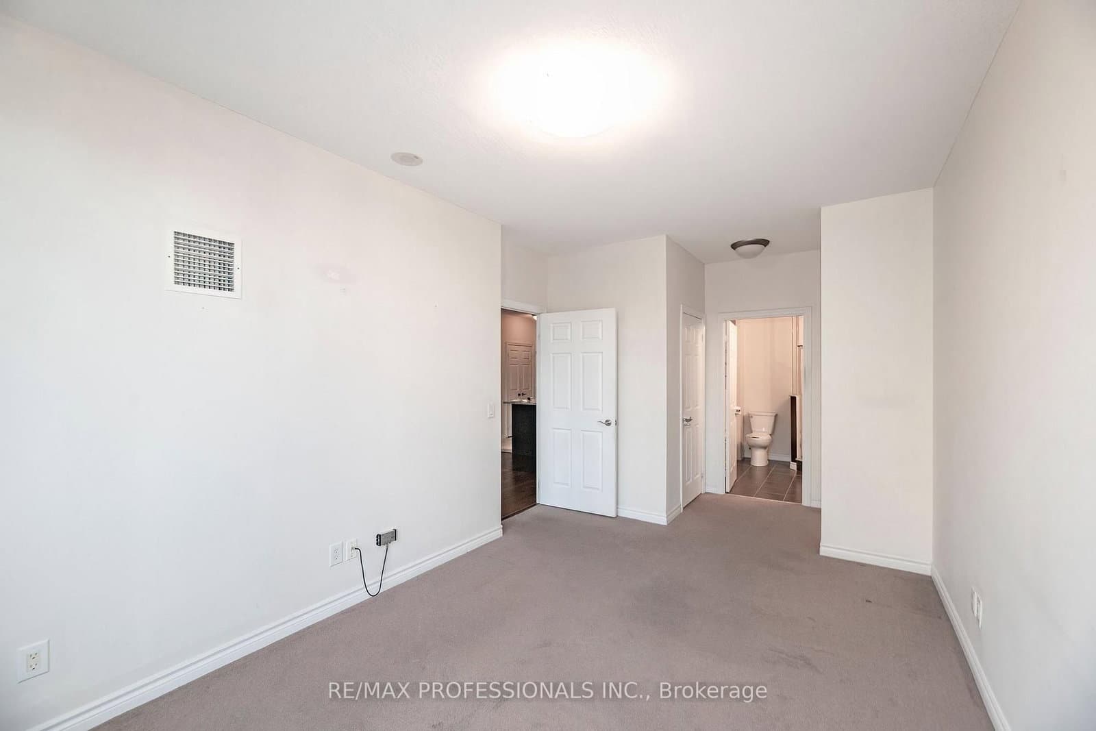 1135 Royal York Road, Unit 312 thumbnail 13