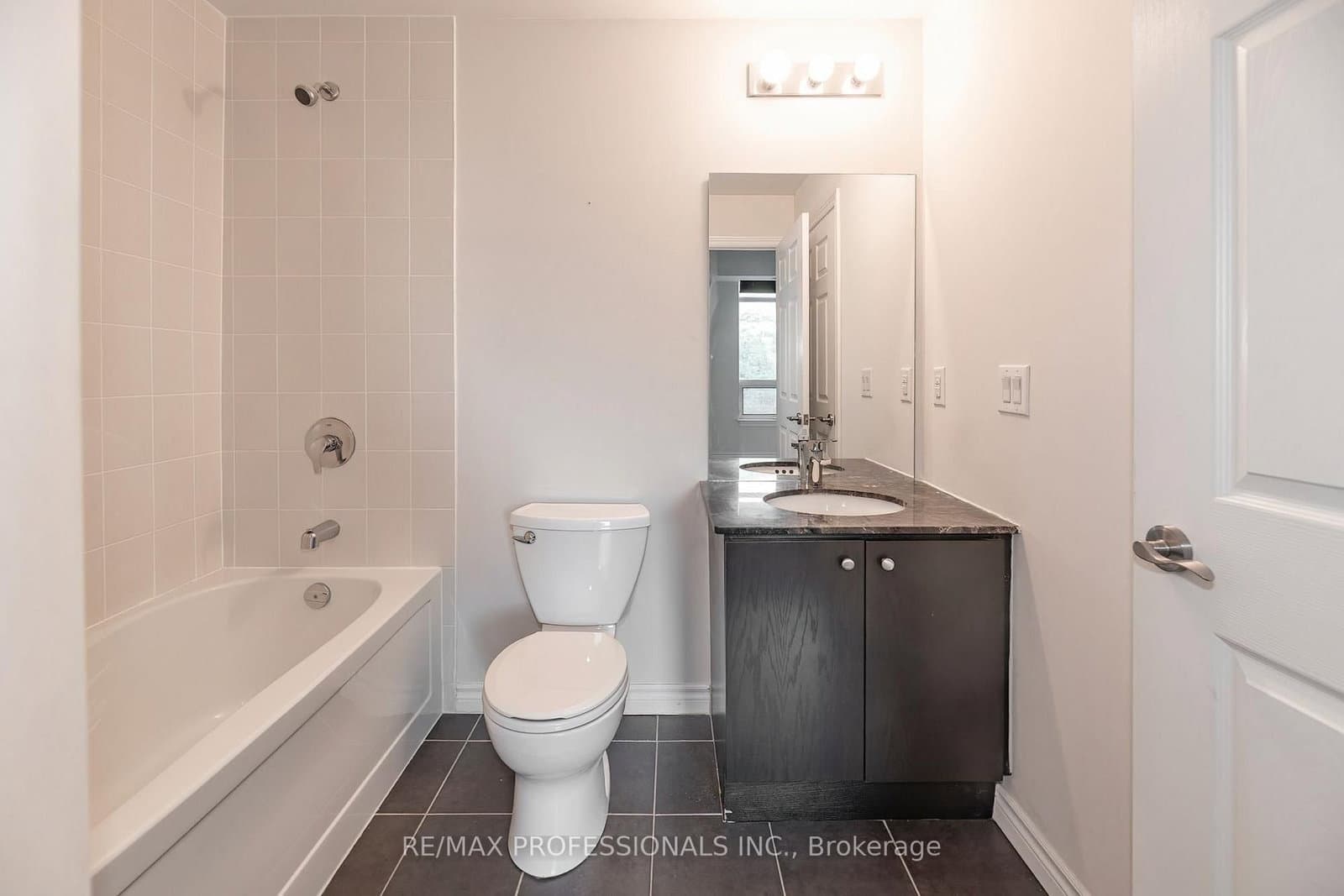 1135 Royal York Road, Unit 312 thumbnail 22