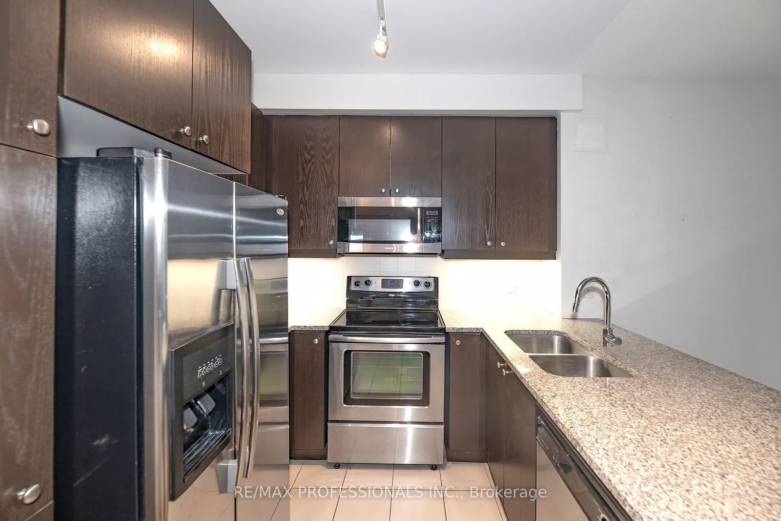 1135 Royal York Road, Unit 312 thumbnail 9