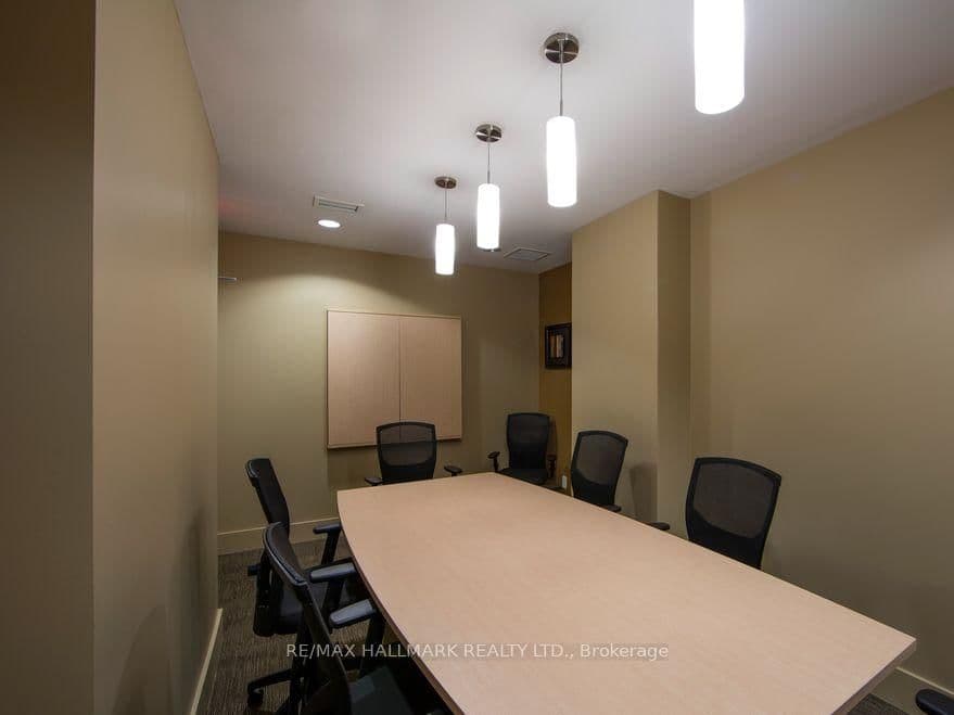 5191 Dundas Street W, Unit 207 thumbnail 16