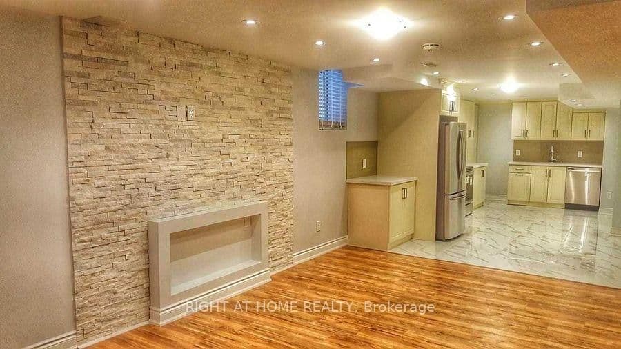 84 Rising Hill Ridge, Unit 2 thumbnail 13