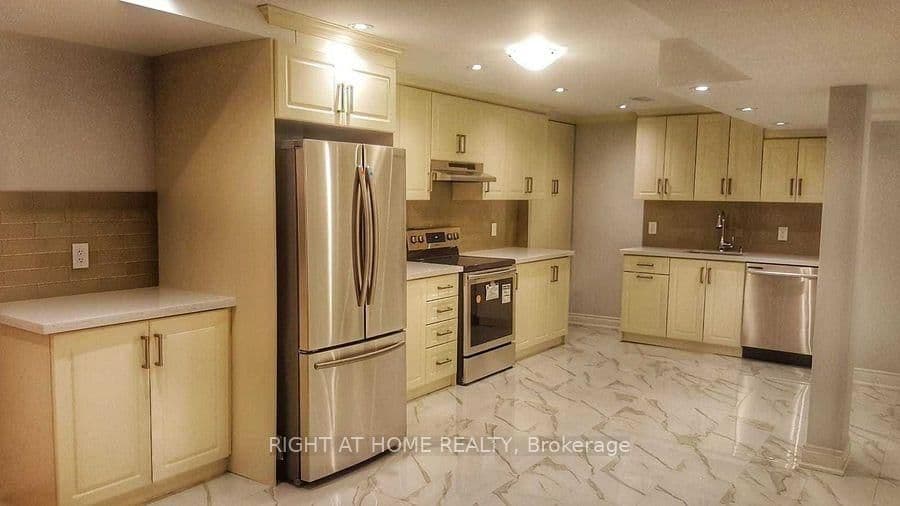 84 Rising Hill Ridge, Unit 2 thumbnail 6