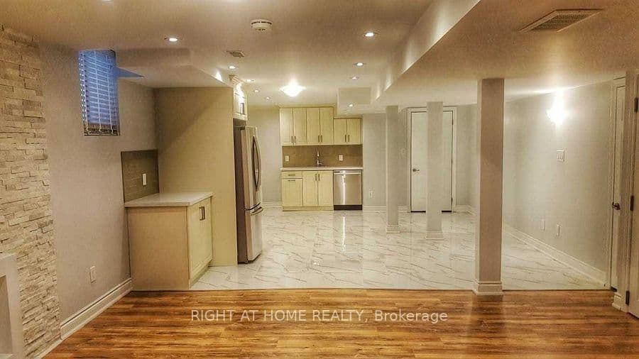 84 Rising Hill Ridge, Unit 2 thumbnail 7
