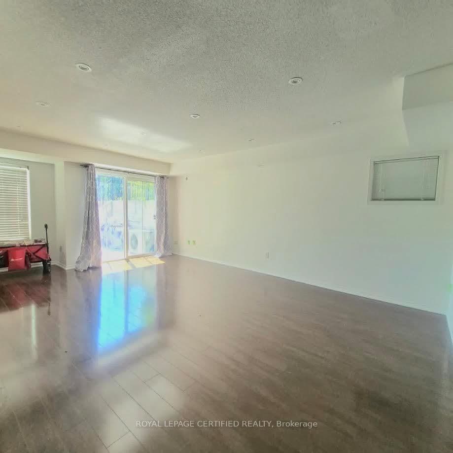 35 Hays Boulevard, Unit 6 thumbnail 3