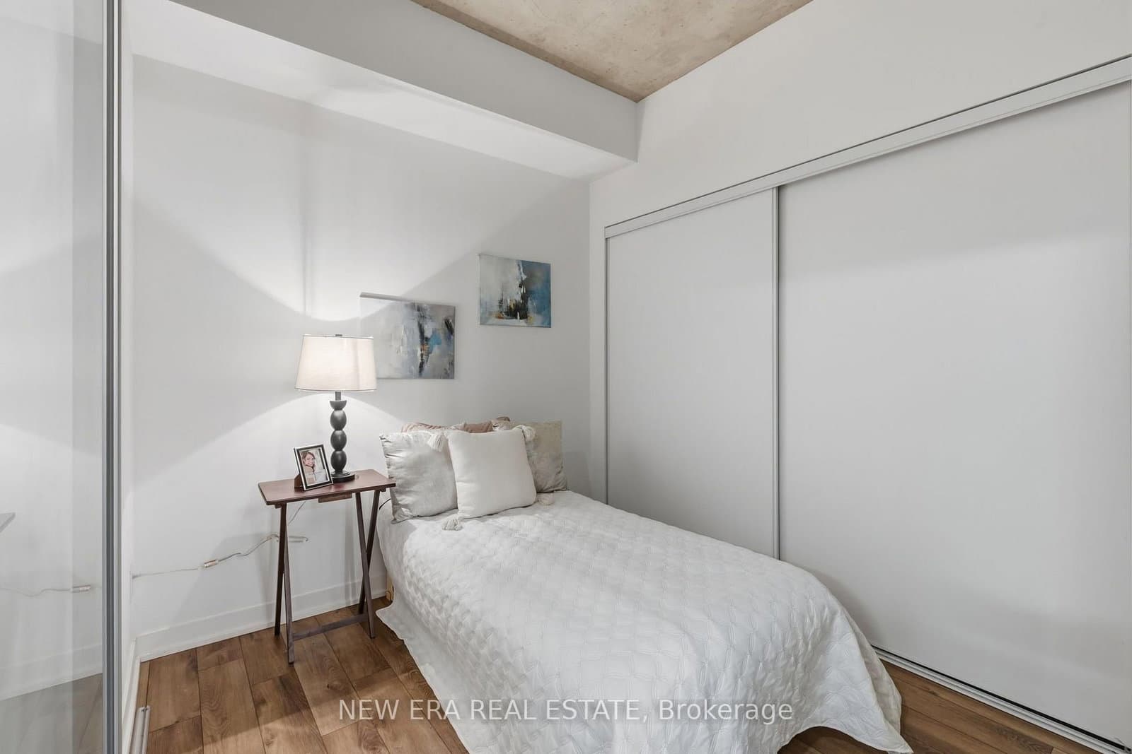 1808 St. Clair Avenue W, Unit 301 thumbnail 21