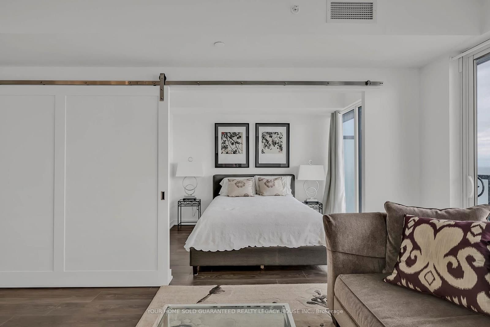 370 Martha Street, Unit 1805 thumbnail 10