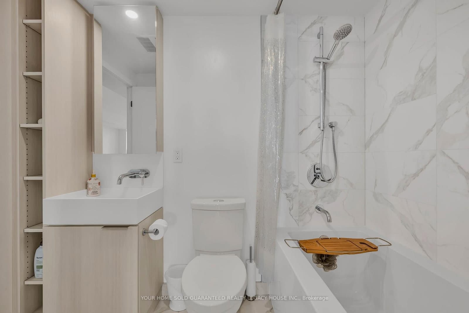 370 Martha Street, Unit 1805 thumbnail 12