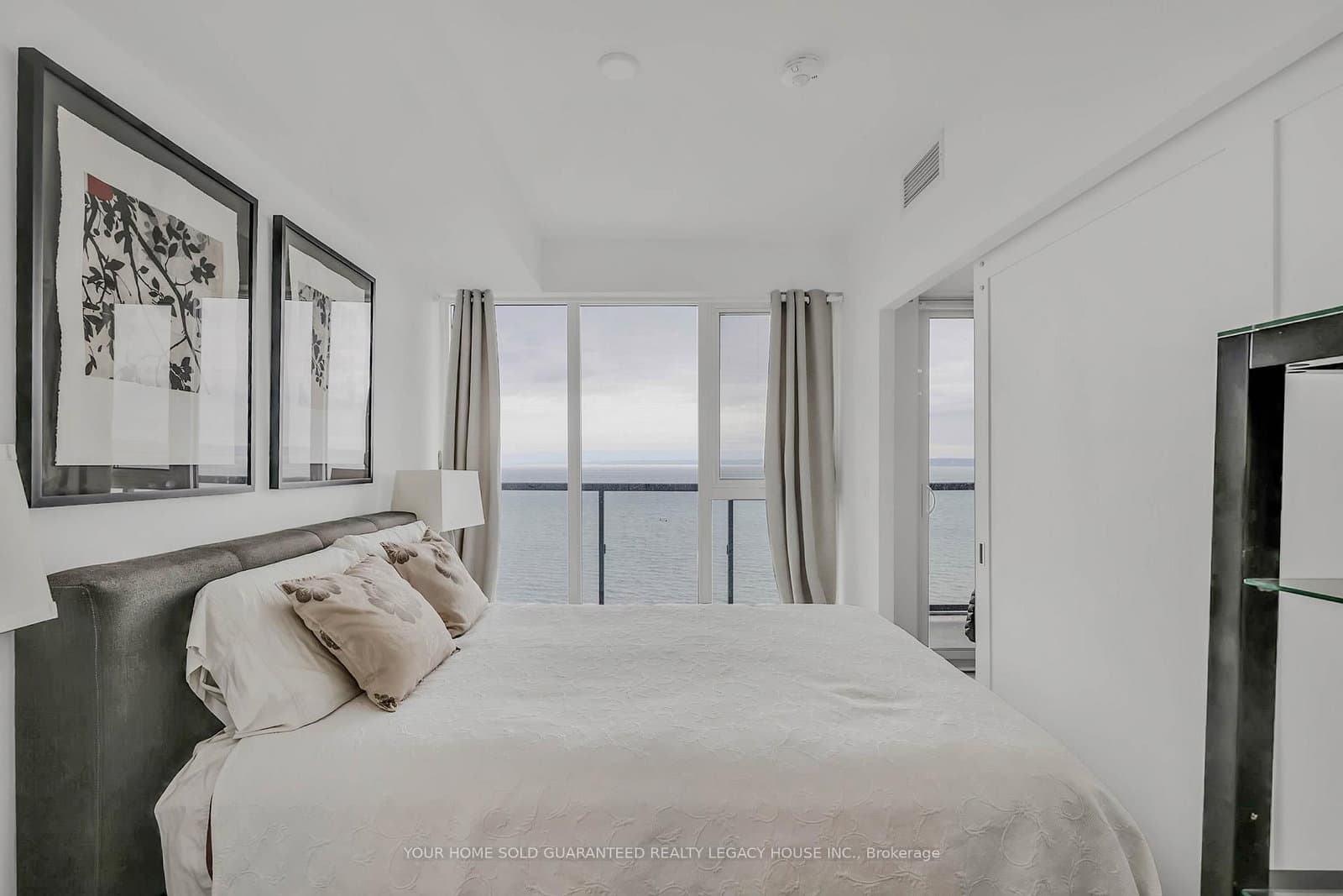 370 Martha Street, Unit 1805 thumbnail 9