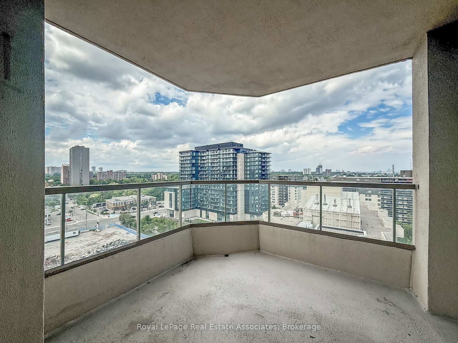 75 King Street E, Unit 1611 thumbnail 34