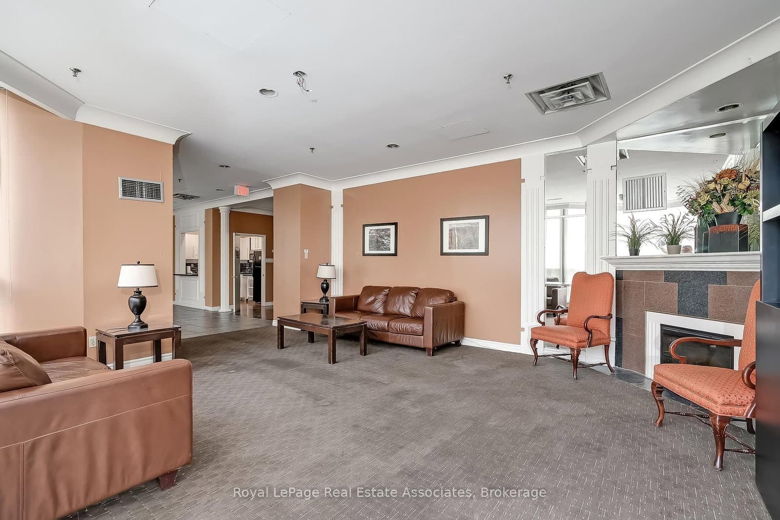 75 King Street E, Unit 1611 thumbnail 50