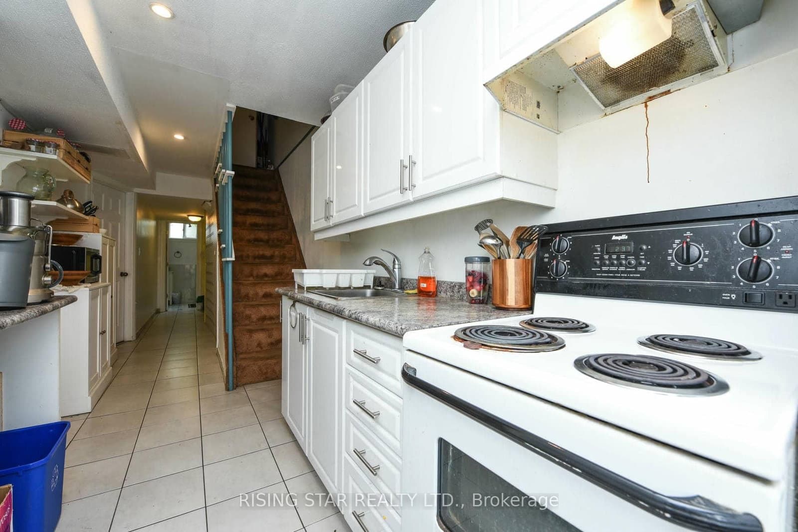 3295 Chipley Crescent thumbnail 29