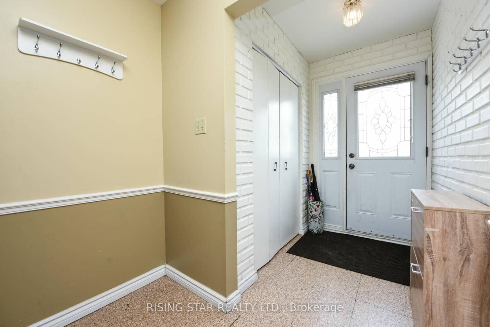 3295 Chipley Crescent thumbnail 3