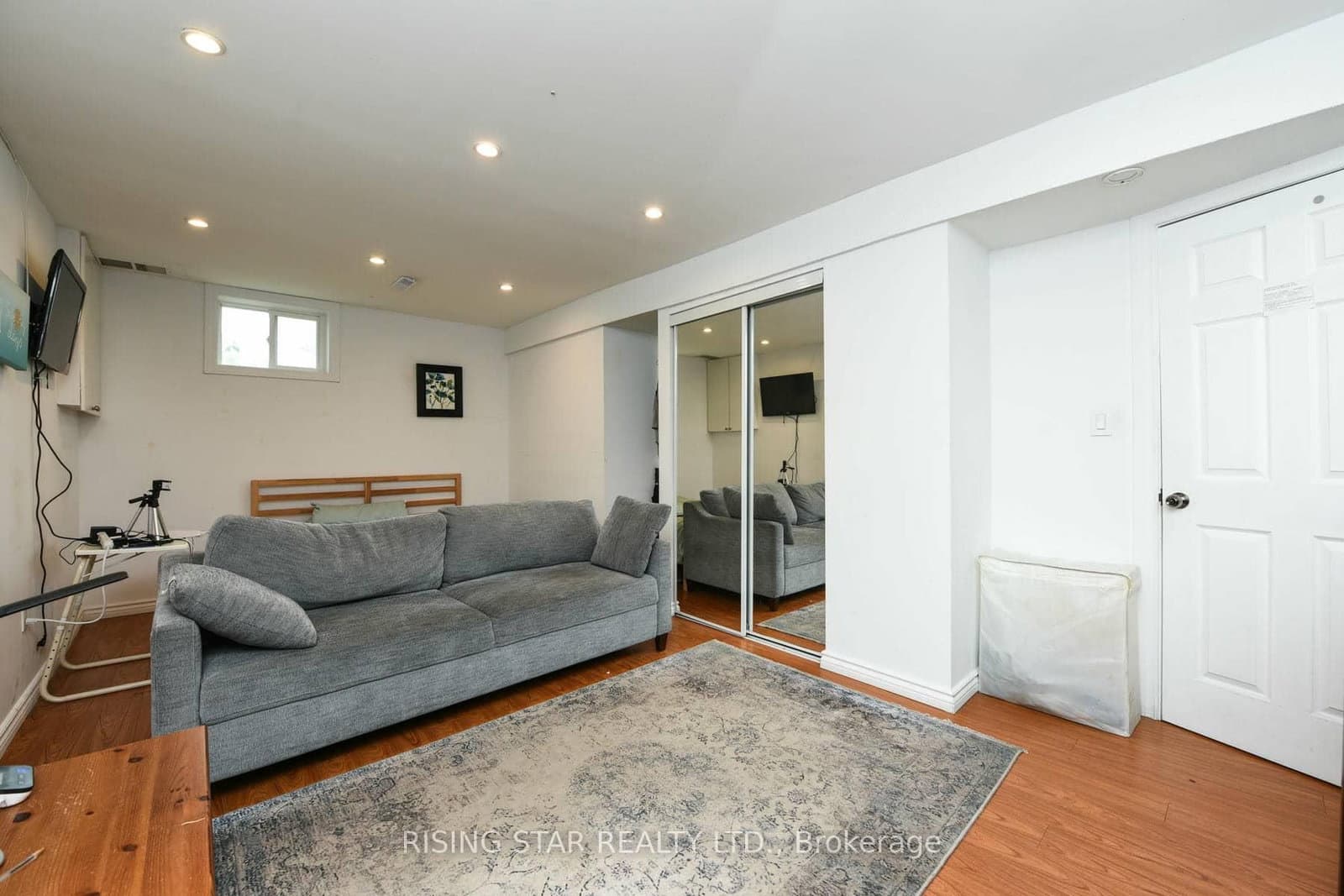 3295 Chipley Crescent thumbnail 32