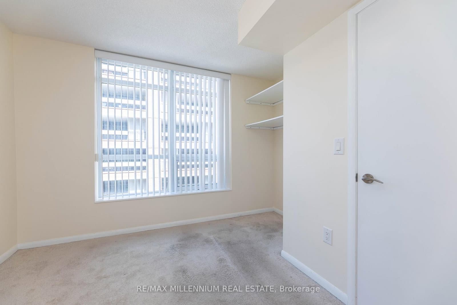 830 Lawrence Avenue, Unit 334 thumbnail 18