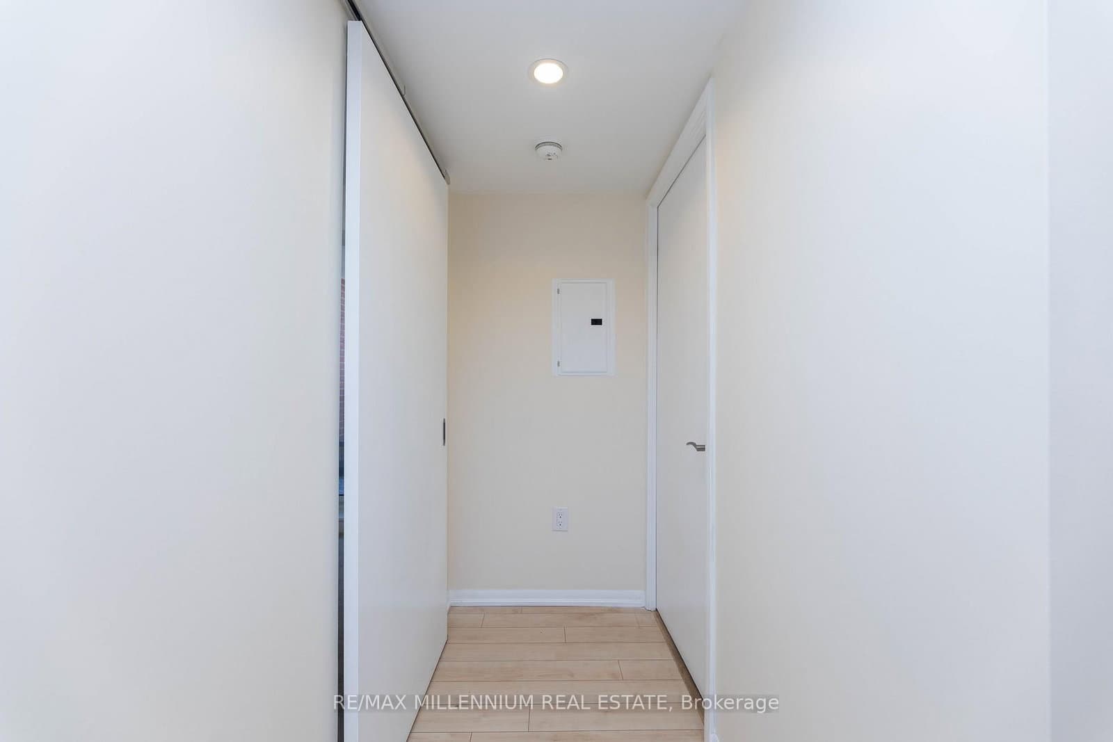 830 Lawrence Avenue, Unit 334 thumbnail 20