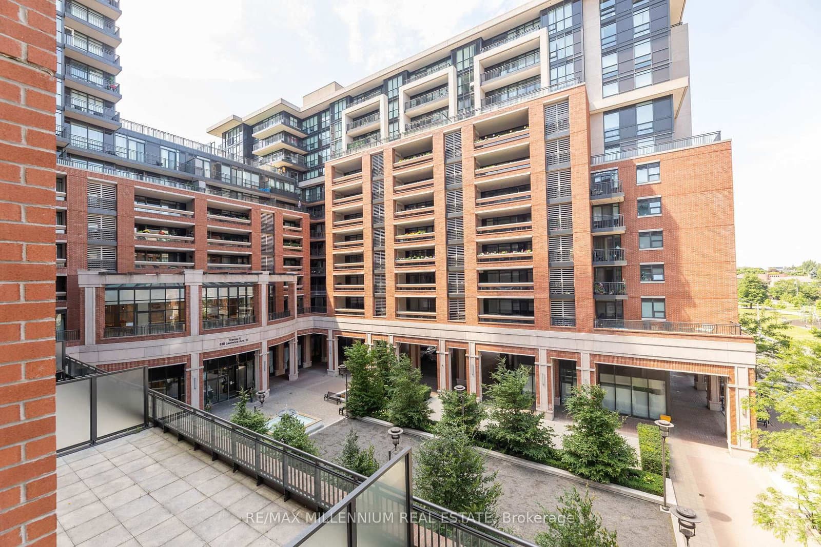 830 Lawrence Avenue, Unit 334 thumbnail 3