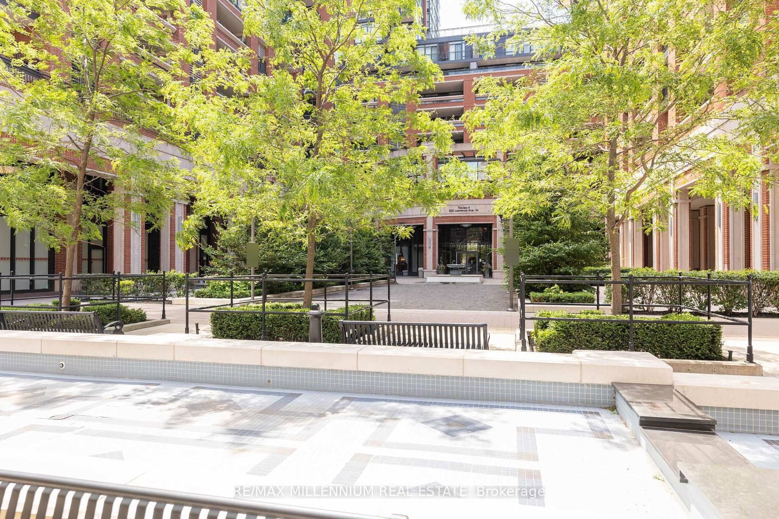 830 Lawrence Avenue, Unit 334 thumbnail 32