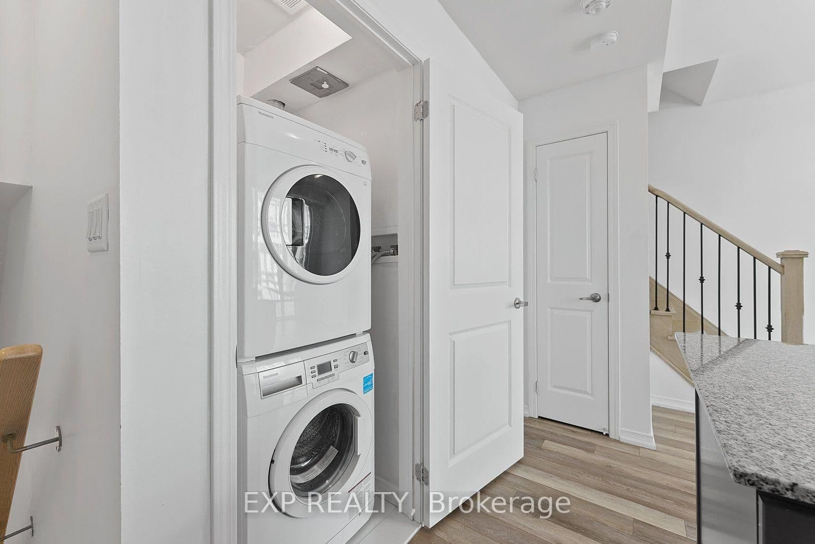 28 Fieldway Road, Unit 64 thumbnail 12